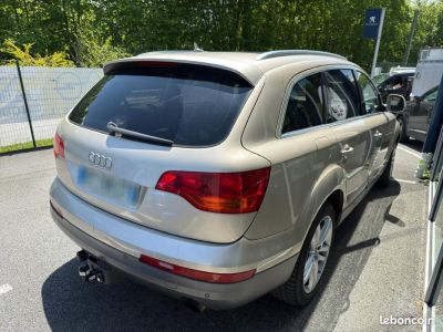Audi Q7 AVUS V6 30 TDI 6S   - 7