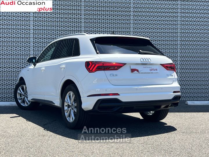 Audi Q3 35 TFSI 150 ch S tronic 7 S line - 4