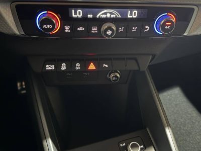 Audi A1 Sportback 40 TFSI 207 ch S tronic 7 S Line   - 15