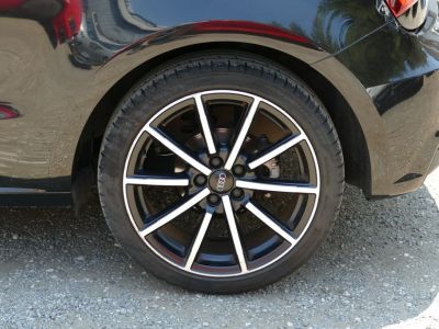 Audi A1 10 TFSI 95 Ch ULTRA MIDNIGHT SERIES BVM5   - 4