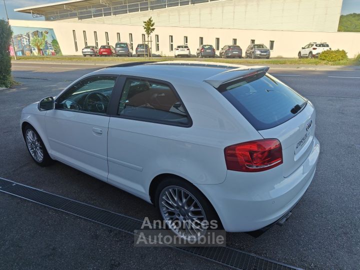 Audi A3 20 TFSI 200ch Ambition Luxe S-tronic 3p - 5