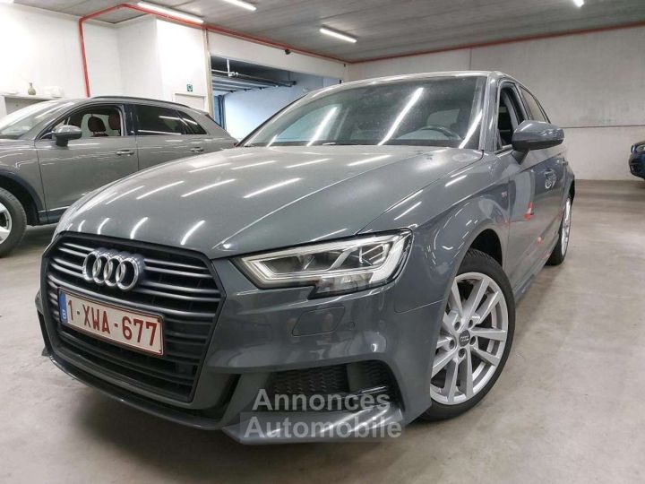 Audi A3 Sportback 30TFSi SLine - 2