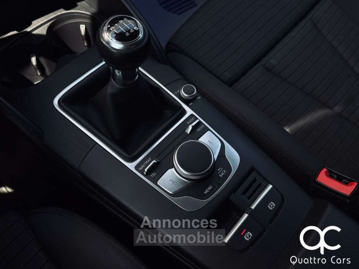Audi A3 Sportback 10i 116CH Pack sport Car play - 21