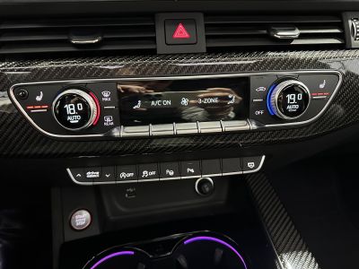 Audi RS4 AVANT Avant V6 29 TFSI 450 ch Tiptronic 8 Quattro   - 63