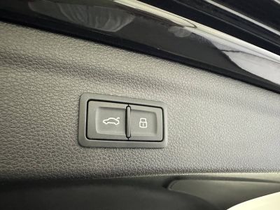 Audi Q3 45 TFSIe 245 ch S tronic 6 S line   - 9