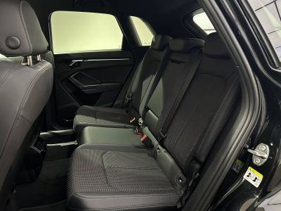 Audi Q3 45 TFSIe 245 ch S tronic 6 S line   - 10