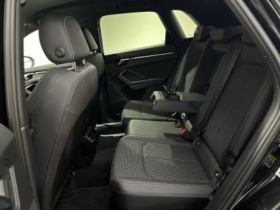 Audi Q3 45 TFSIe 245 ch S tronic 6 S line   - 11