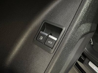 Audi Q3 45 TFSIe 245 ch S tronic 6 S line   - 16