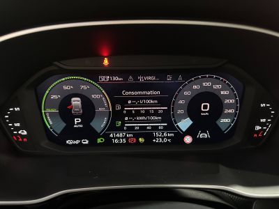 Audi Q3 45 TFSIe 245 ch S tronic 6 S line   - 24