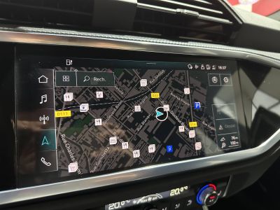 Audi Q3 45 TFSIe 245 ch S tronic 6 S line   - 35
