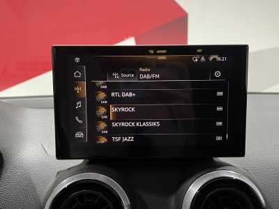 Audi Q2 35 TFSI 150 S tronic 7 S line   - 36