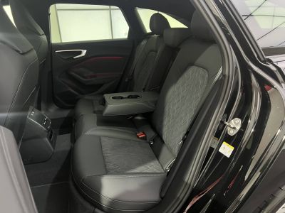 Audi A5 AVANT Avant e-hybrid 299 ch S tronic 7 Quattro S line   - 12