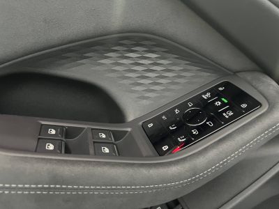 Audi A5 AVANT Avant e-hybrid 299 ch S tronic 7 Quattro S line   - 16