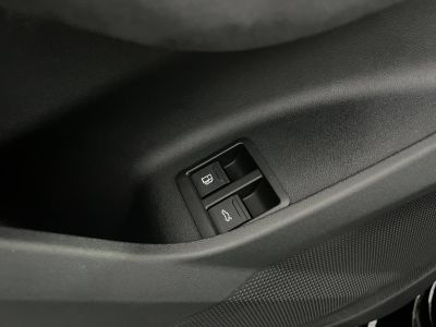Audi A5 AVANT Avant e-hybrid 299 ch S tronic 7 Quattro S line   - 17
