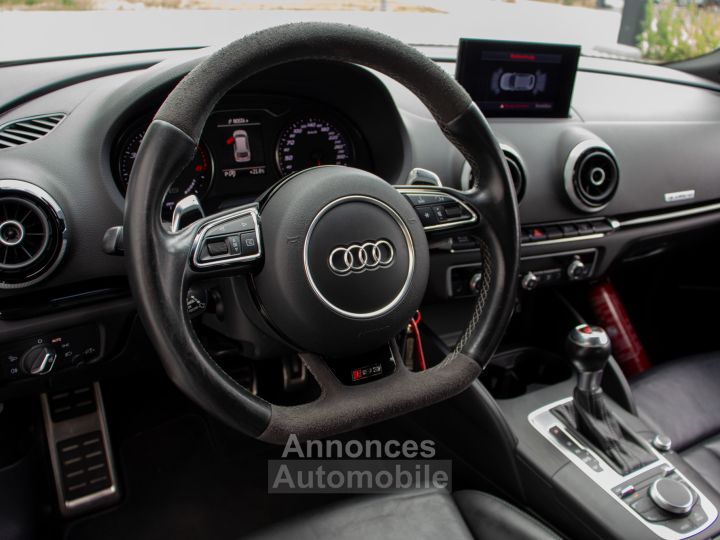 Audi RS3 Quattro 25 TFSI S-Tronic Sportback - B&#038;O - SPORTUITLAAT - PARKEERSENSOREN - ZETELVERWARMING - ISOFIX - 17