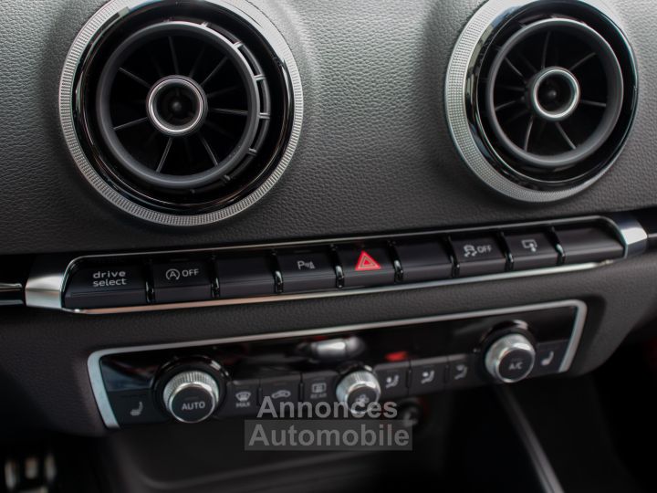 Audi RS3 Quattro 25 TFSI S-Tronic Sportback - B&#038;O - SPORTUITLAAT - PARKEERSENSOREN - ZETELVERWARMING - ISOFIX - 21