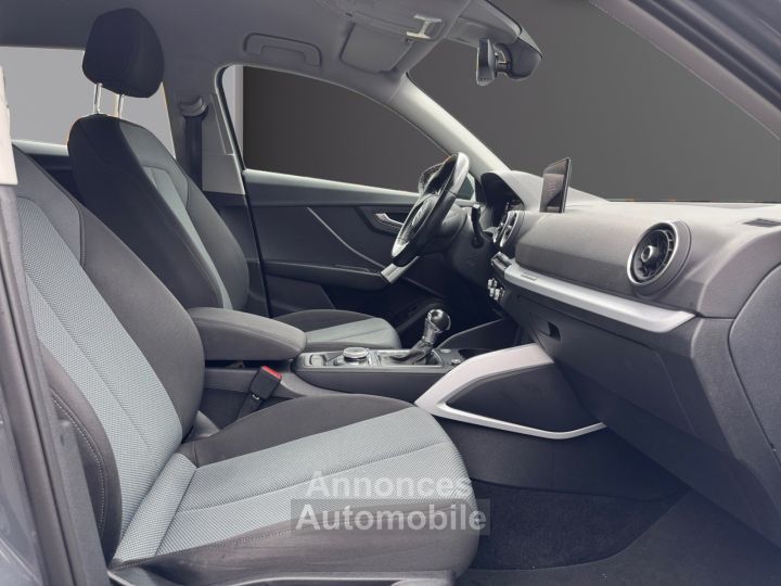 Audi Q2 35 TDI 150 S tronic 7 Quattro Design Luxe - 10