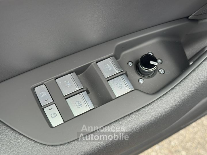 Audi A6 Avant 50 TFSIe 299 ch S tronic 7 Quattro S line - 36