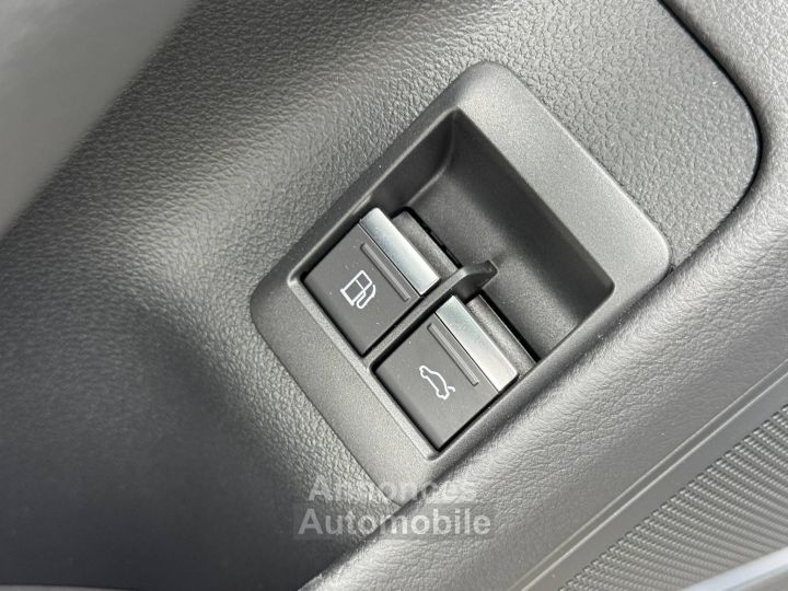 Audi A6 Avant 50 TFSIe 299 ch S tronic 7 Quattro S line - 38