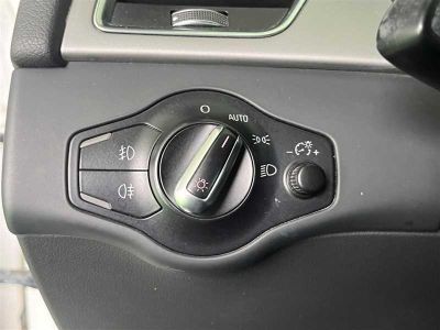 Audi A4 20 TDI 143 DPF S line Multitronic A   - 8