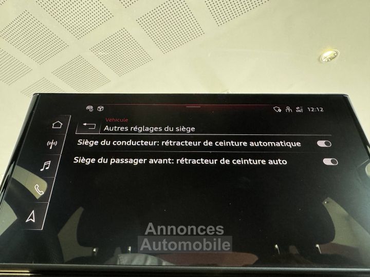 Audi A4 Avant 35 TFSI 150 S tronic 7 Black Edition - 44
