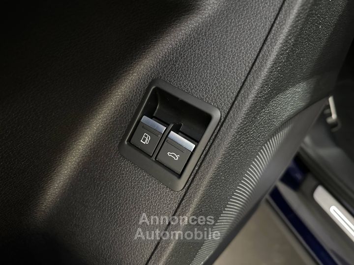 Audi Q3 Sportback 45 TFSIe  245 ch S tronic 6 S line - 14