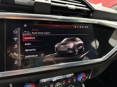 Audi Q3 Sportback 45 TFSIe  245 ch S tronic 6 S line   - 38