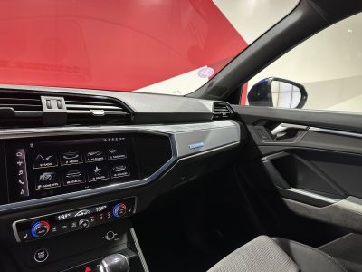 Audi Q3 Sportback 45 TFSIe  245 ch S tronic 6 S line   - 45