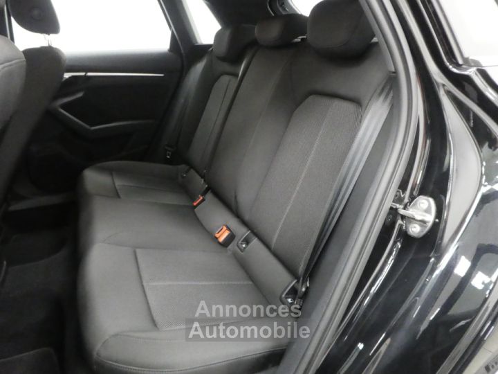 Audi A3 Sportback 35 TFSI 150CH MILD HYBRID BUSINESS LINE S TRONIC 7 - 8