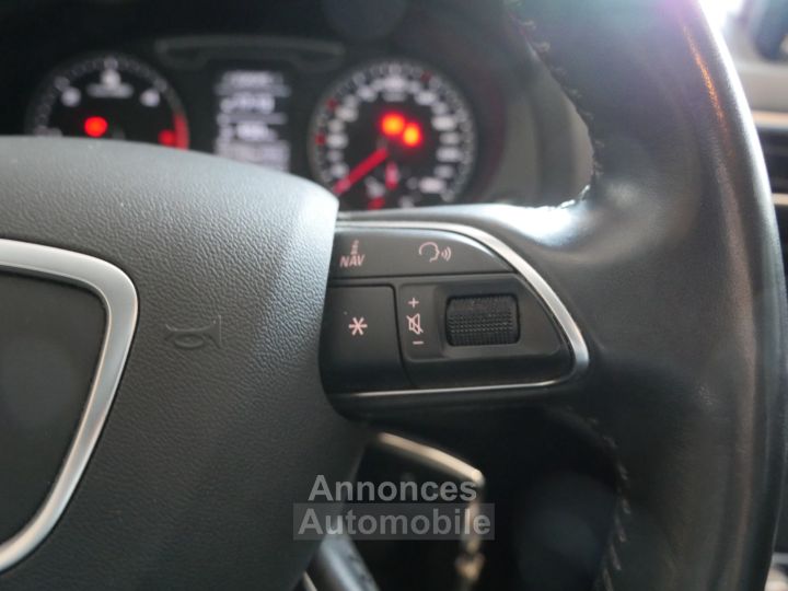 Audi Q3 20 TDI Ultra 150 ch Ambiente - 17