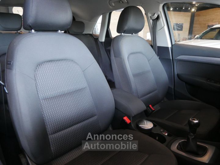Audi Q3 20 TDI Ultra 150 ch Ambiente - 26