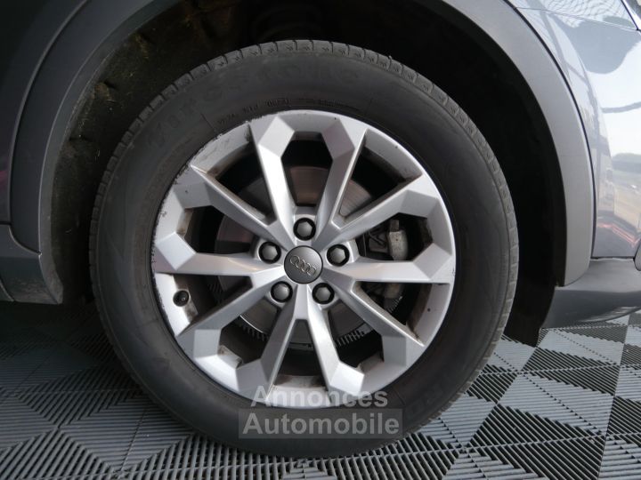 Audi Q3 20 TDI Ultra 150 ch Ambiente - 27