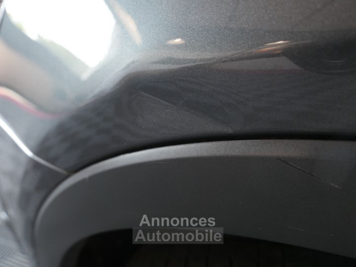 Audi Q3 20 TDI Ultra 150 ch Ambiente - 32