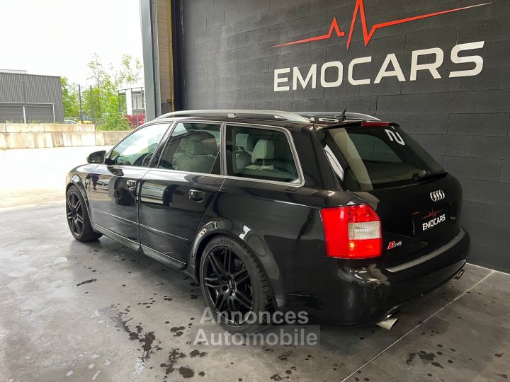 Audi S4 42 v8 344cv - 9