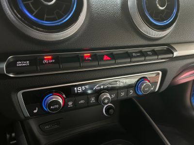 Audi A3 berline 20 tfsi 190 s tronic 7 quattro line   - 33