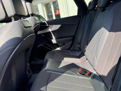 Audi A4 AVANT 20 40 TDI 190 S-LINE S-TRONIC BVA   - 12