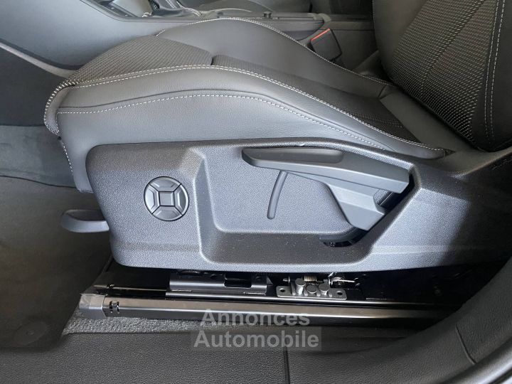 Audi Q3 35 TFSI 150 ch S tronic 7 S line - 15
