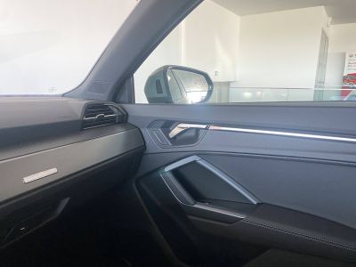 Audi Q3 35 TFSI 150 ch S tronic 7 S line   - 38