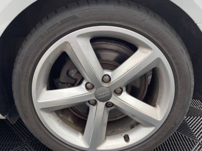 Audi A4 IV (B8) 20 TDI 143ch DPF S line Plus   - 21