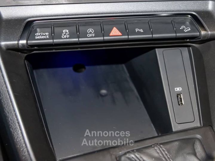 Audi RS Q3 RSQ3 25 TFSI quattro ATTELAGE Matrix sans clé J''21 - 17
