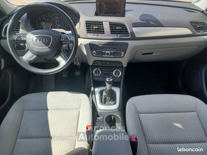 Audi Q3 20 TDI 140 AMBIENTE - 3