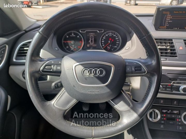 Audi Q3 20 TDI 140 AMBIENTE - 4