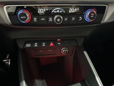 Audi A1 Sportback 30 TFSI 116 ch S tronic 7 S Line   - 38