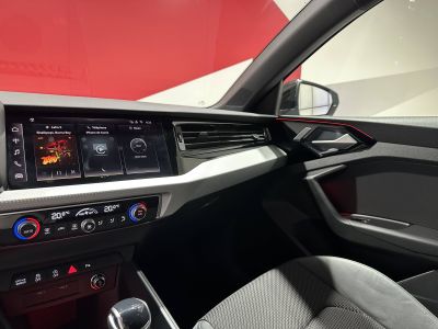 Audi A1 Sportback 30 TFSI 116 ch S tronic 7 S Line   - 41