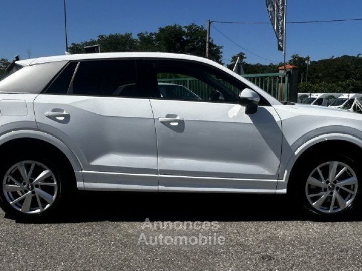 Audi Q2 30 TFSI 116CH S LINE S TRONIC 7 - 4