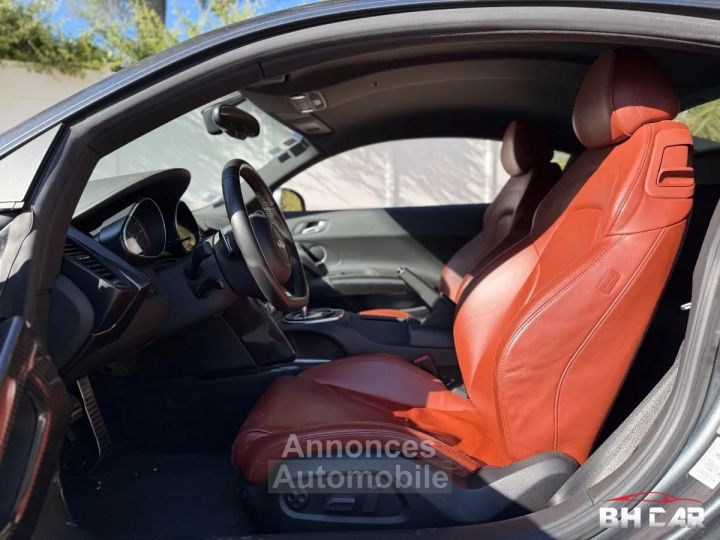Audi R8 V10 52 FSI 525cv QUATTRO R-TRONIC - 11