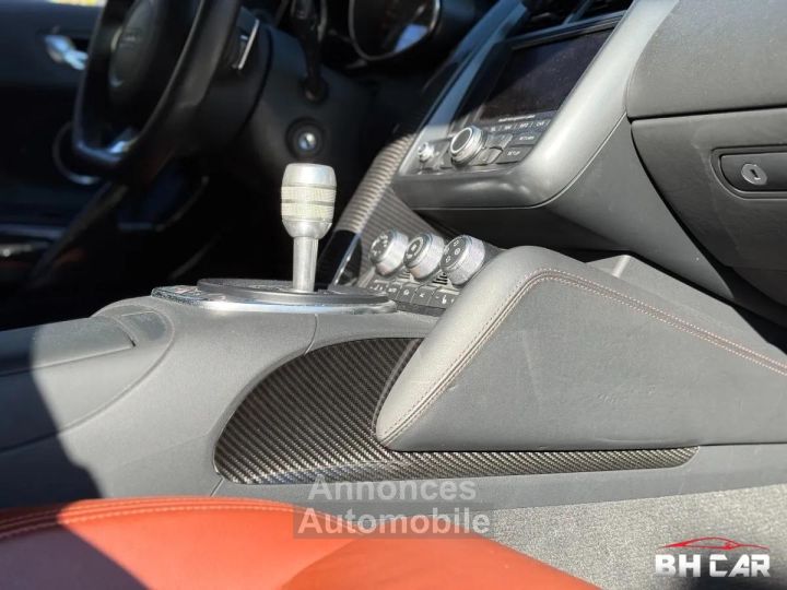 Audi R8 V10 52 FSI 525cv QUATTRO R-TRONIC - 15