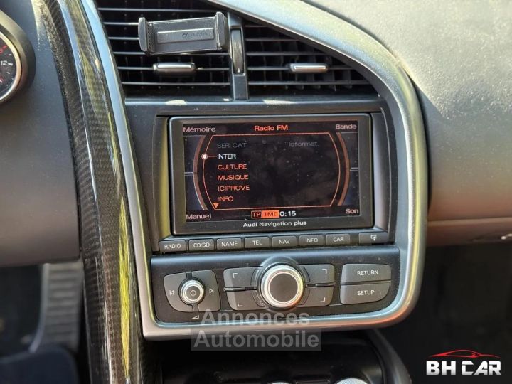 Audi R8 V10 52 FSI 525cv QUATTRO R-TRONIC - 19
