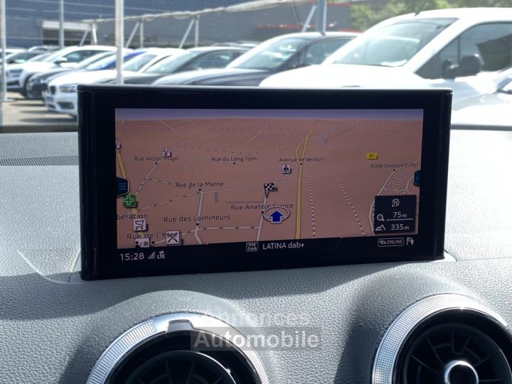 Audi Q2 20 30 TDI 116 S-tronic Avus - 16