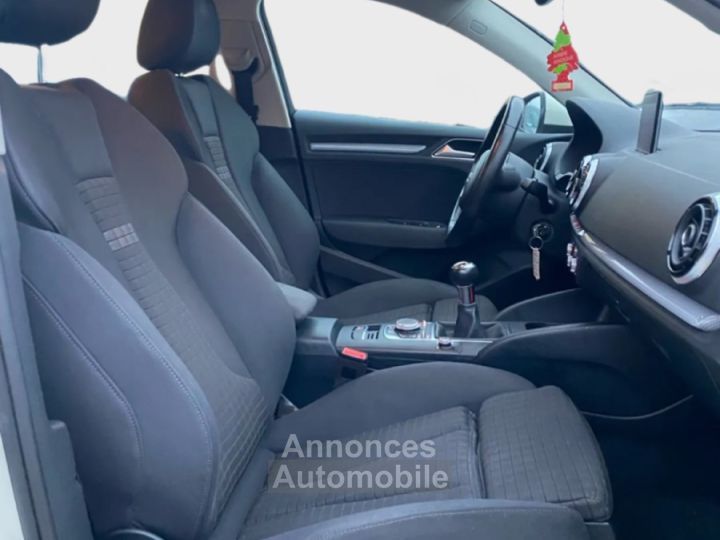 Audi A3 Sportback (8VA) 12 TSi 16V S&amp;S 105 cv Ambition - 5